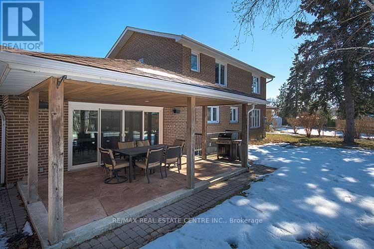 18 Shadetree Crescent, Toronto, Ontario  M9C 1X1 - Photo 50 - W12852048