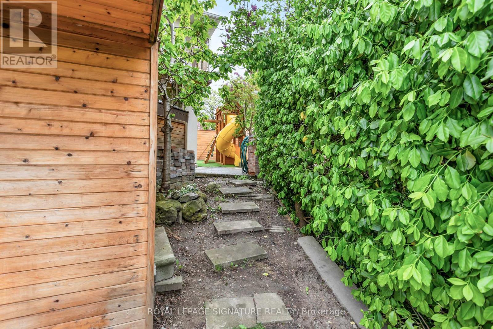 130 Saturn Road, Toronto, Ontario  M9C 2S6 - Photo 41 - W12852050