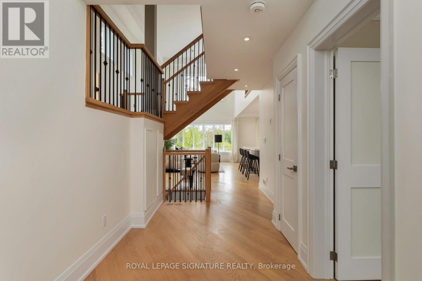 130 Saturn Road, Toronto, Ontario  M9C 2S6 - Photo 5 - W12852050