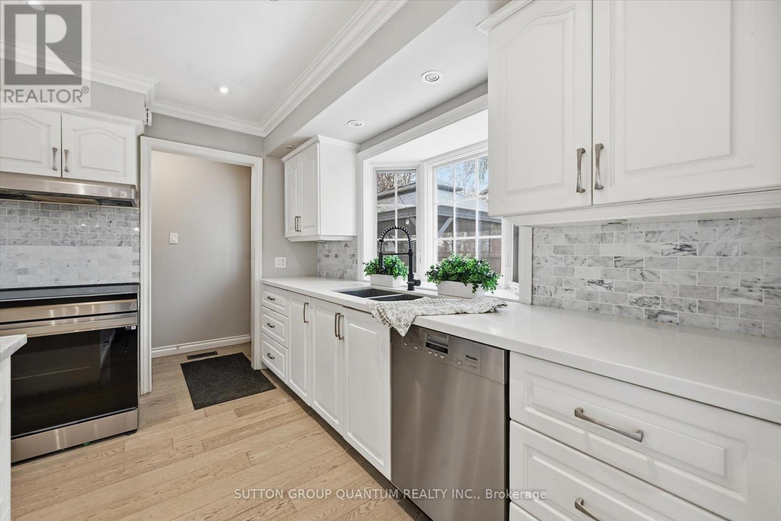 5245 Bromley Road, Burlington, Ontario  L7L 3G1 - Photo 11 - W12852058