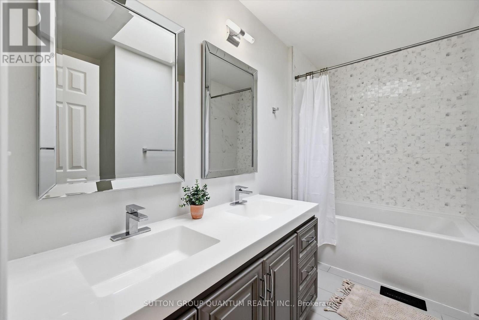 5245 Bromley Road, Burlington, Ontario  L7L 3G1 - Photo 27 - W12852058