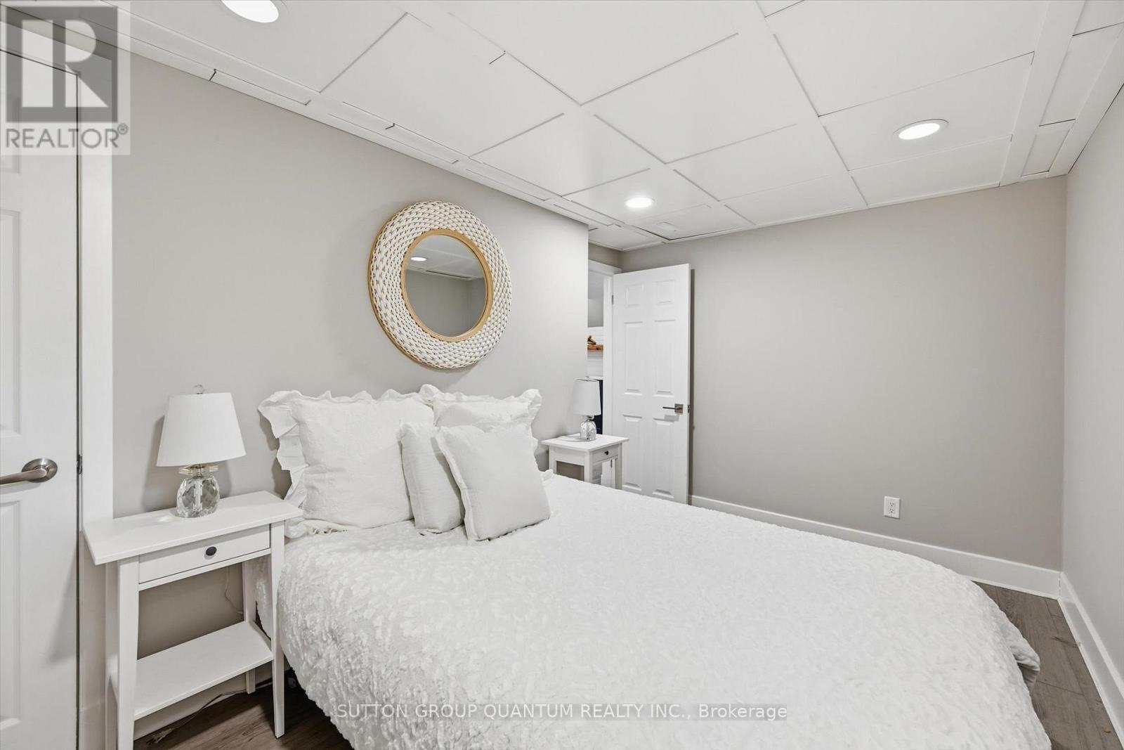 5245 Bromley Road, Burlington, Ontario  L7L 3G1 - Photo 39 - W12852058