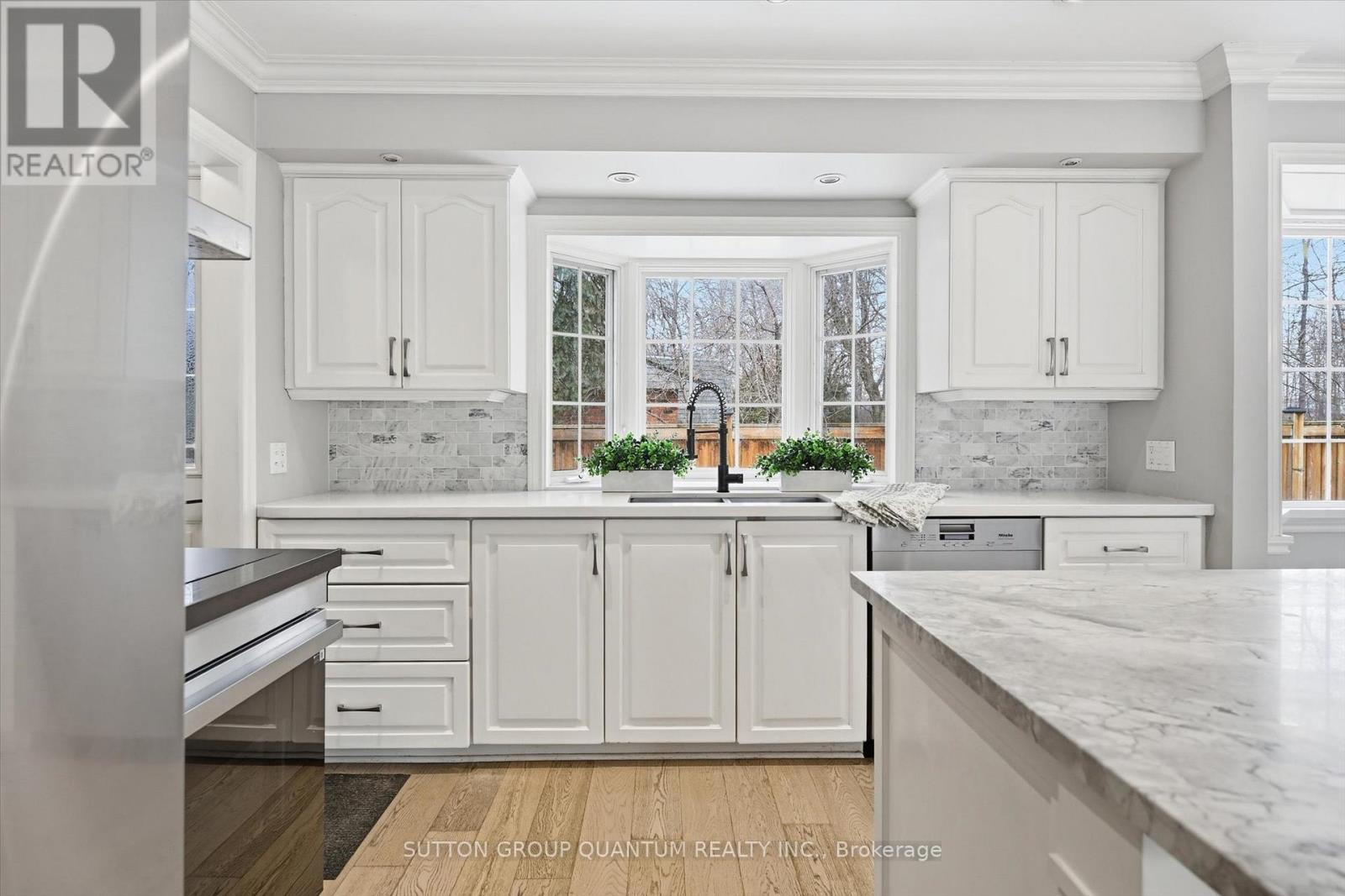 5245 Bromley Road, Burlington, Ontario  L7L 3G1 - Photo 7 - W12852058