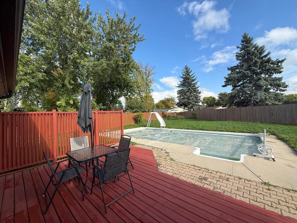 14 Markwood Place, Winnipeg, Manitoba  R2R 2B1 - Photo 3 - 202603998