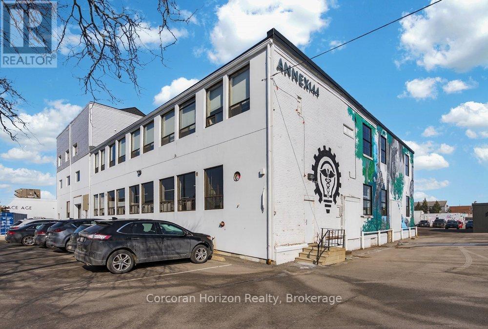 144 CHATHAM STREET, hamilton (kirkendall), Ontario