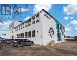 144 CHATHAM STREET, Hamilton, Ontario