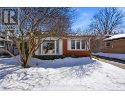54 DUNCAIRN AVENUE, Kitchener, Ontario