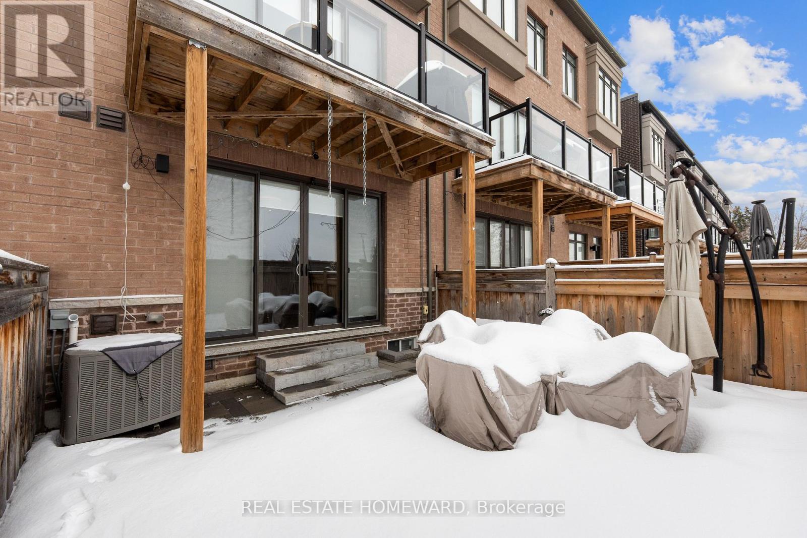 89 Glenngarry Crescent, Vaughan, Ontario  L6A 4Z4 - Photo 33 - N12824658