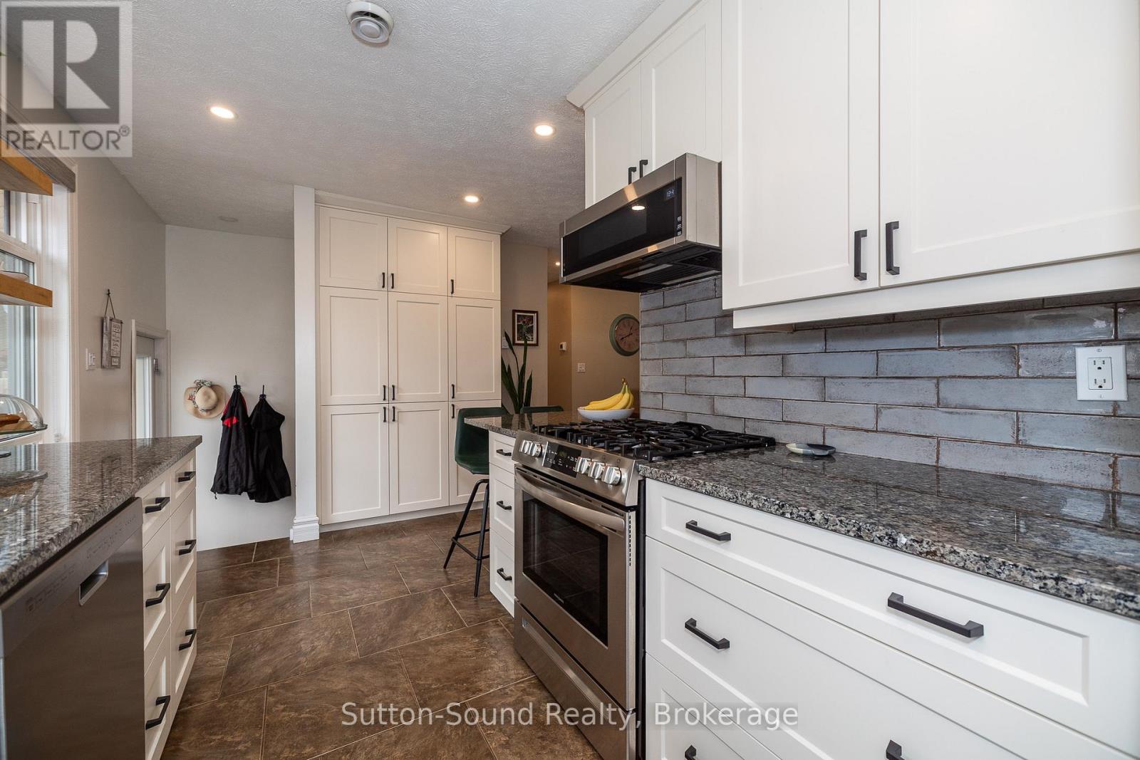 1160 12th Street E, Owen Sound, Ontario  N4K 5Y6 - Photo 9 - X12852112