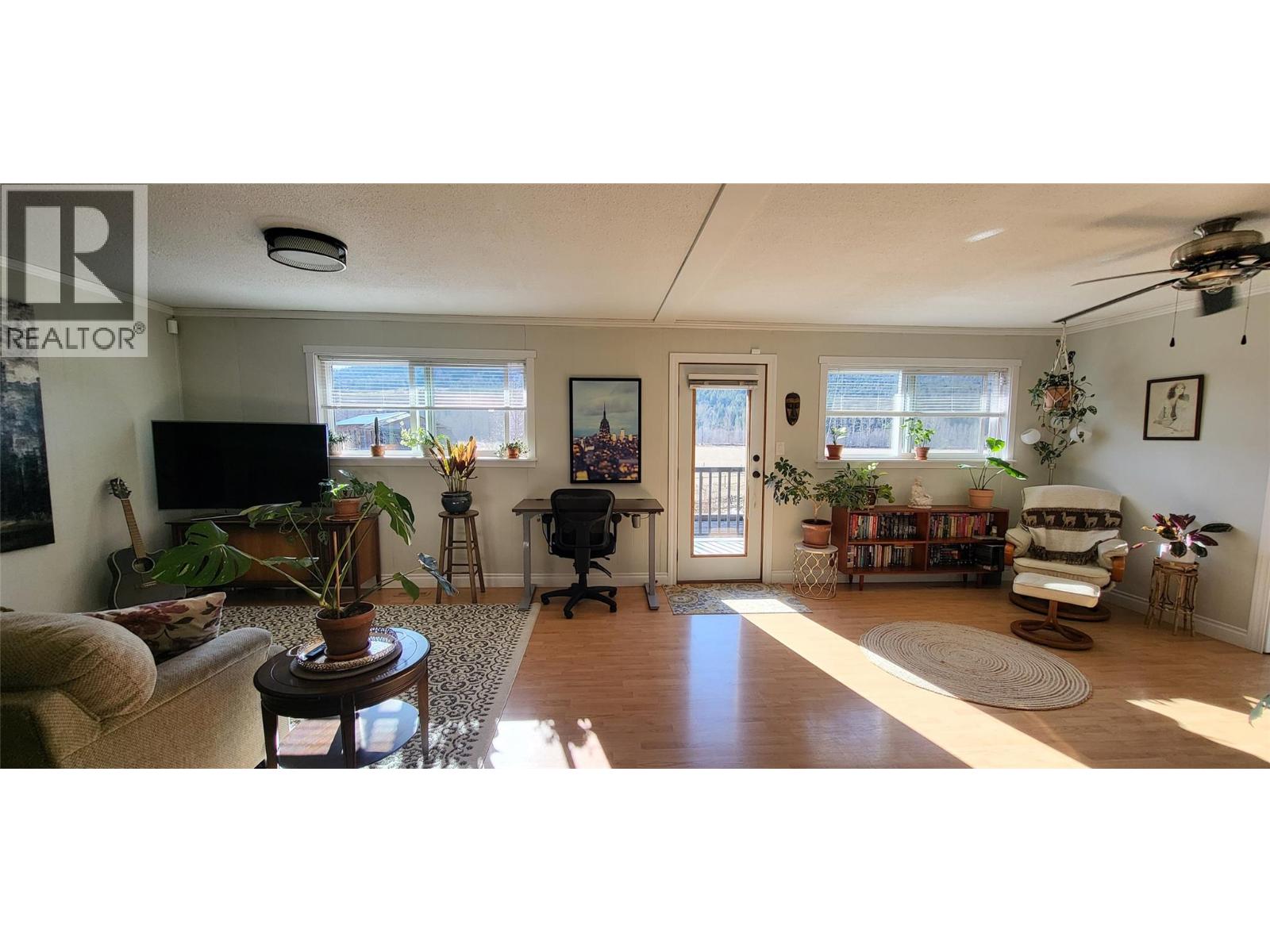 3602 Kamloops Vernon Highway, Monte Lake, British Columbia  V0E 2N0 - Photo 27 - 10377889