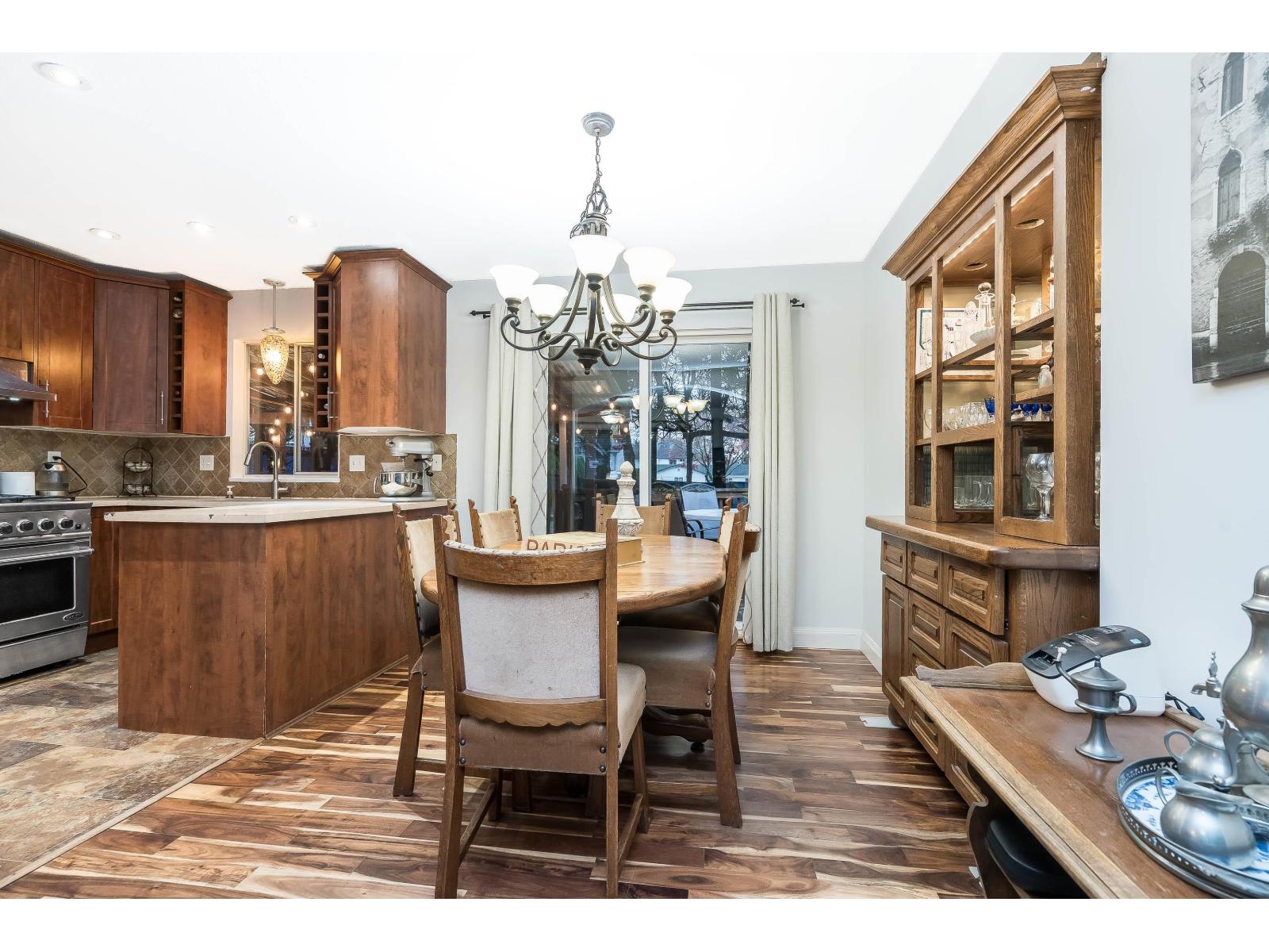 32306 Marshall Road, Abbotsford, British Columbia  V2T 1A4 - Photo 14 - R3096242