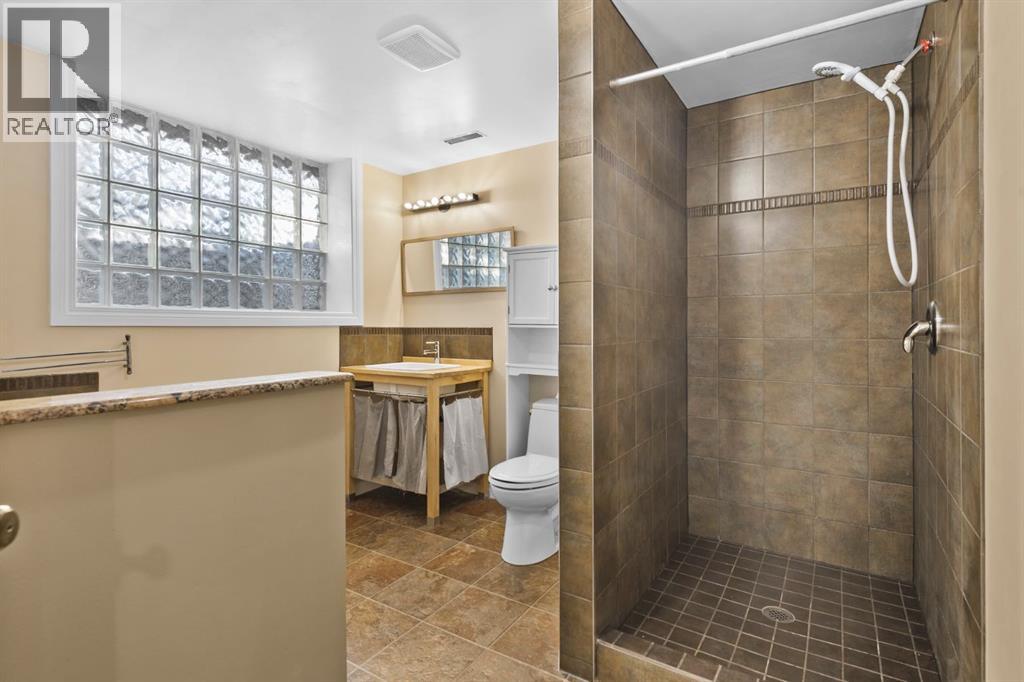 4416 Quentin Court Sw, Calgary, Alberta  T2T 6B9 - Photo 29 - A2286415