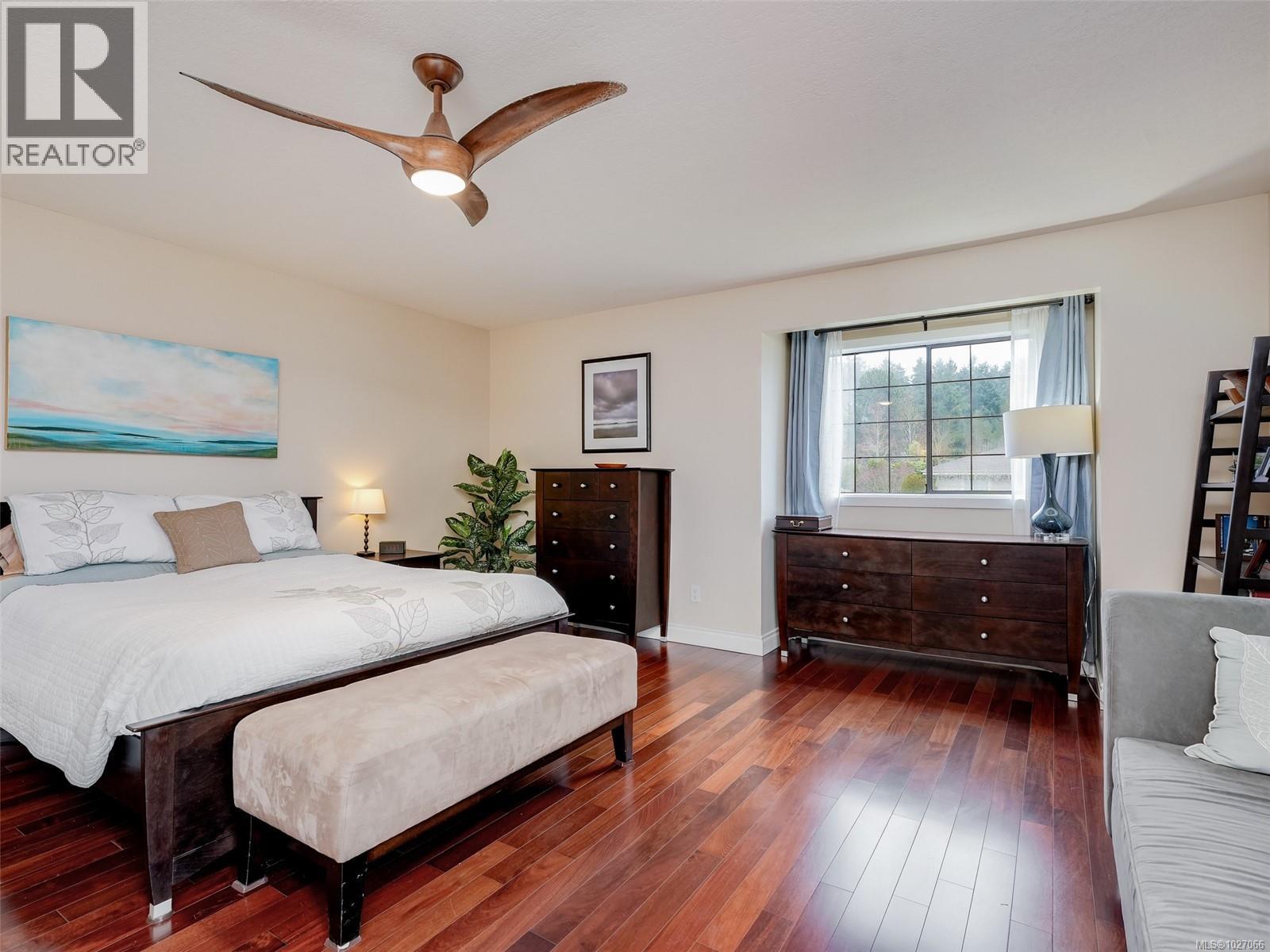 4758 Amblewood Dr, Saanich, British Columbia  V8Y 2S3 - Photo 20 - 1027066