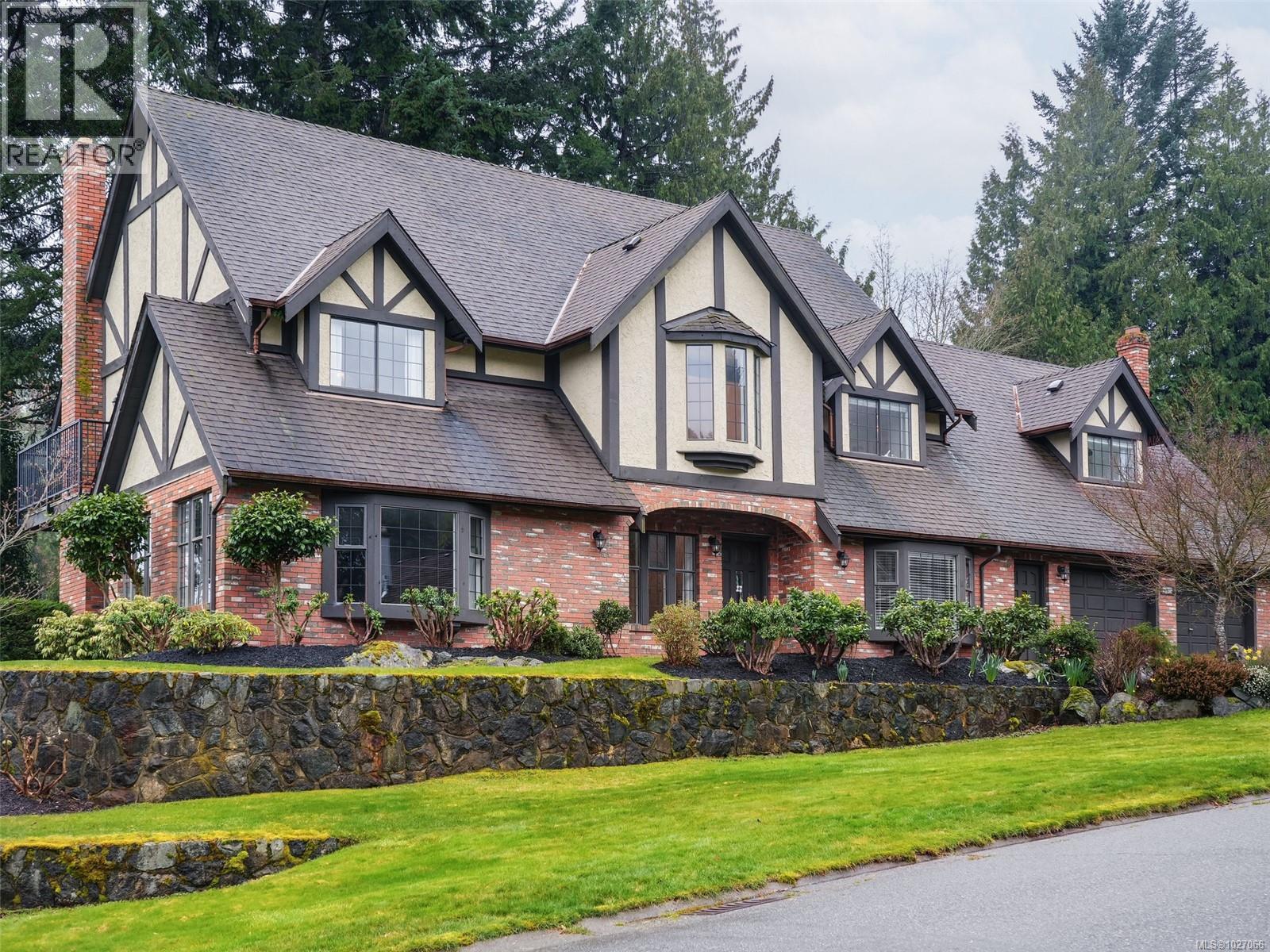 4758 Amblewood Dr, Saanich, British Columbia  V8Y 2S3 - Photo 42 - 1027066