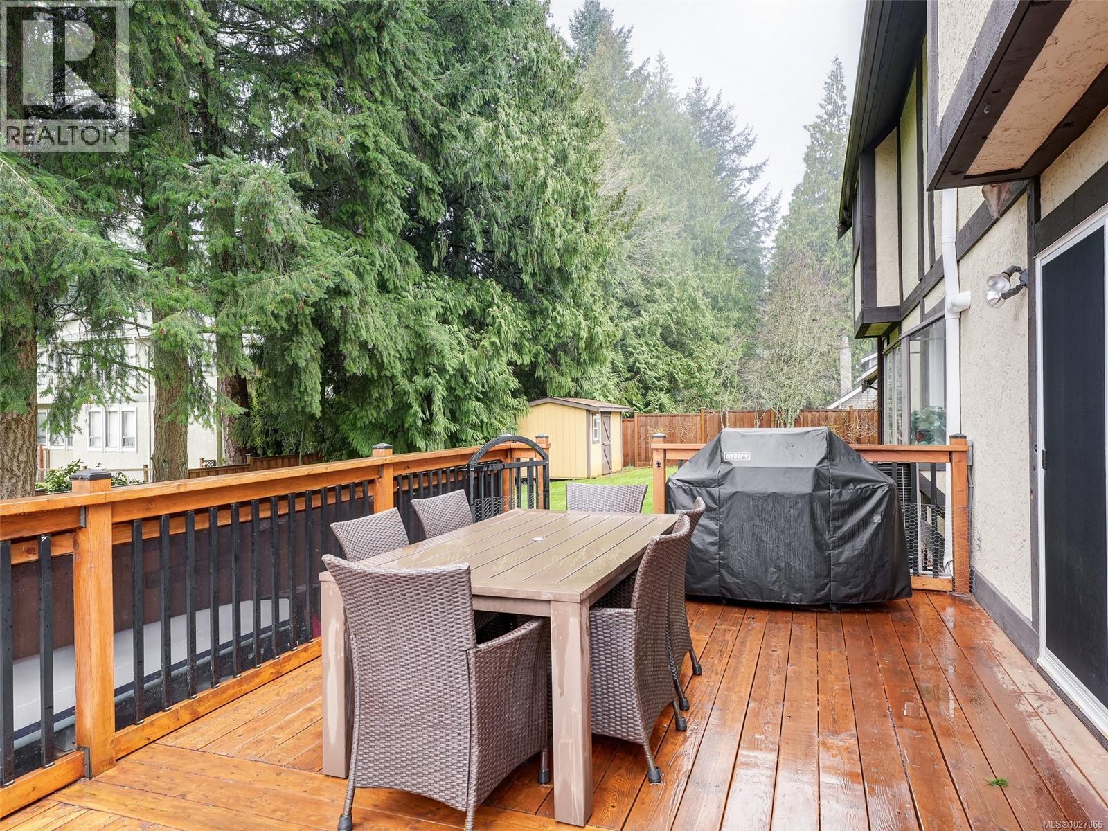 4758 Amblewood Dr, Saanich, British Columbia  V8Y 2S3 - Photo 44 - 1027066