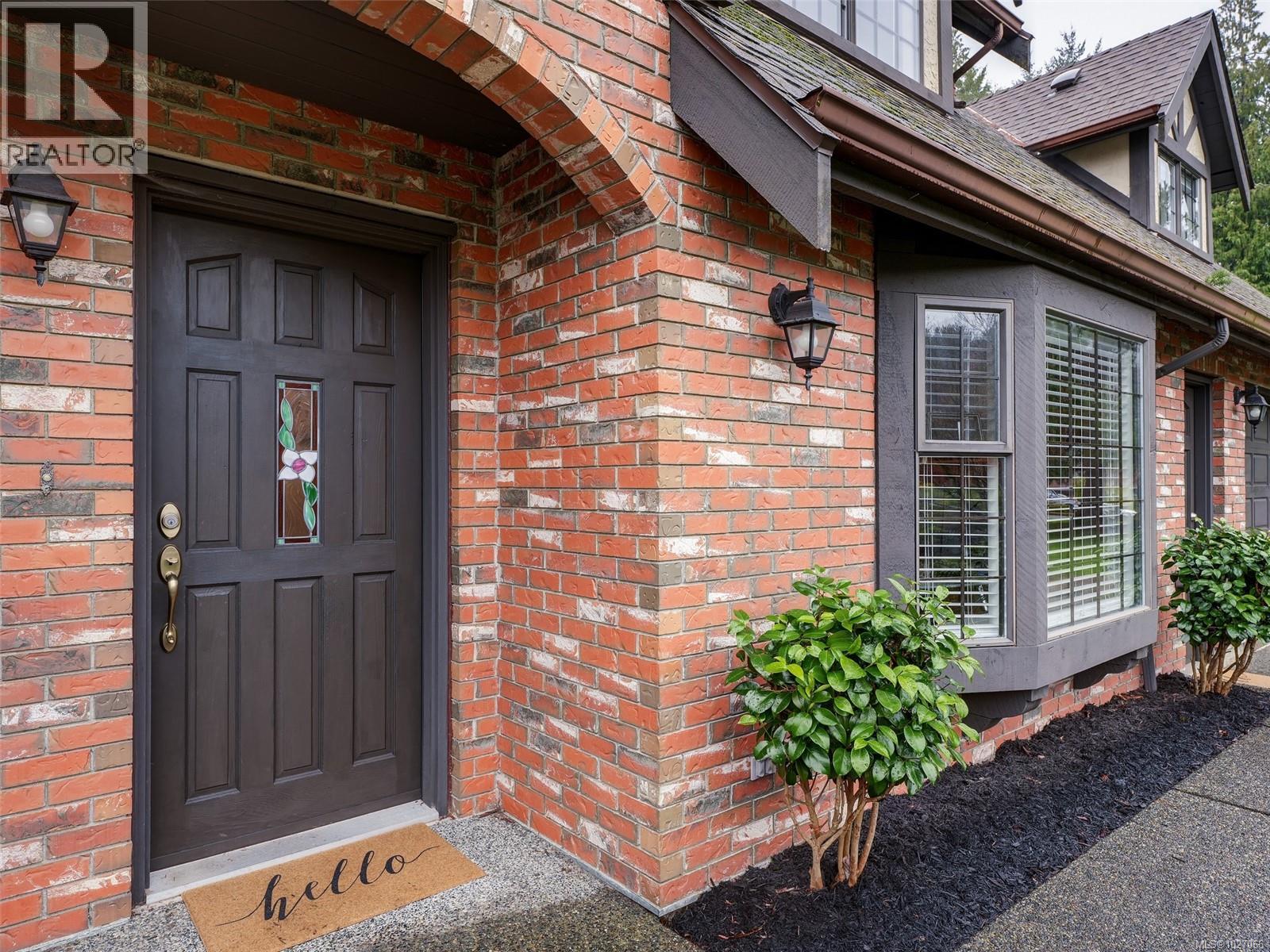 4758 Amblewood Dr, Saanich, British Columbia  V8Y 2S3 - Photo 51 - 1027066