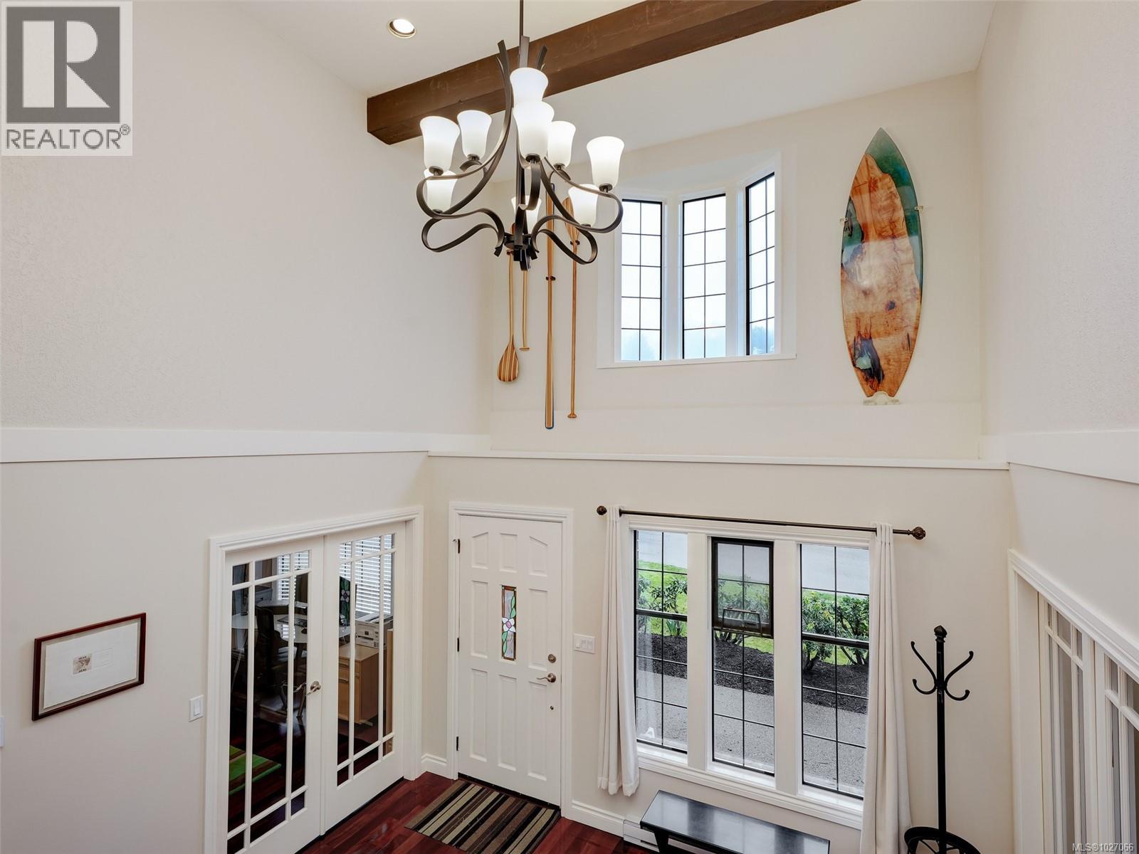 4758 Amblewood Dr, Saanich, British Columbia  V8Y 2S3 - Photo 7 - 1027066