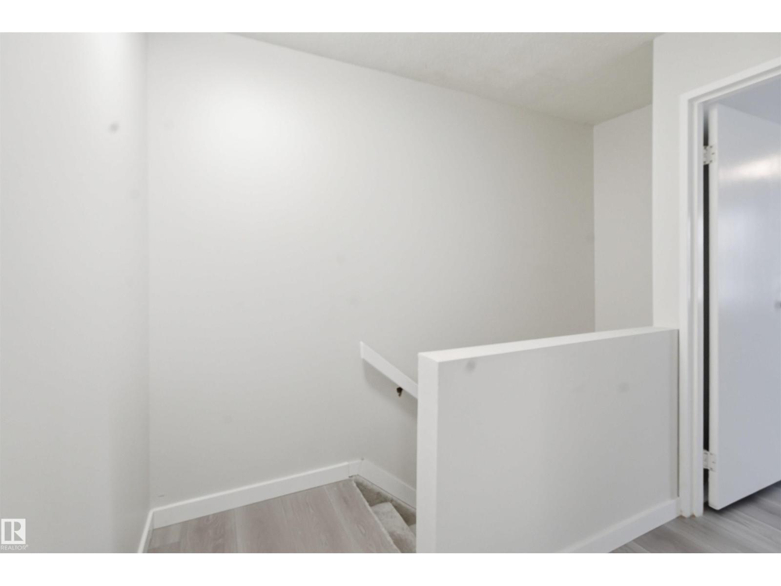 #b4 1 Garden Grove Gv Nw, Edmonton, Alberta  T6J 2L3 - Photo 15 - E4476143