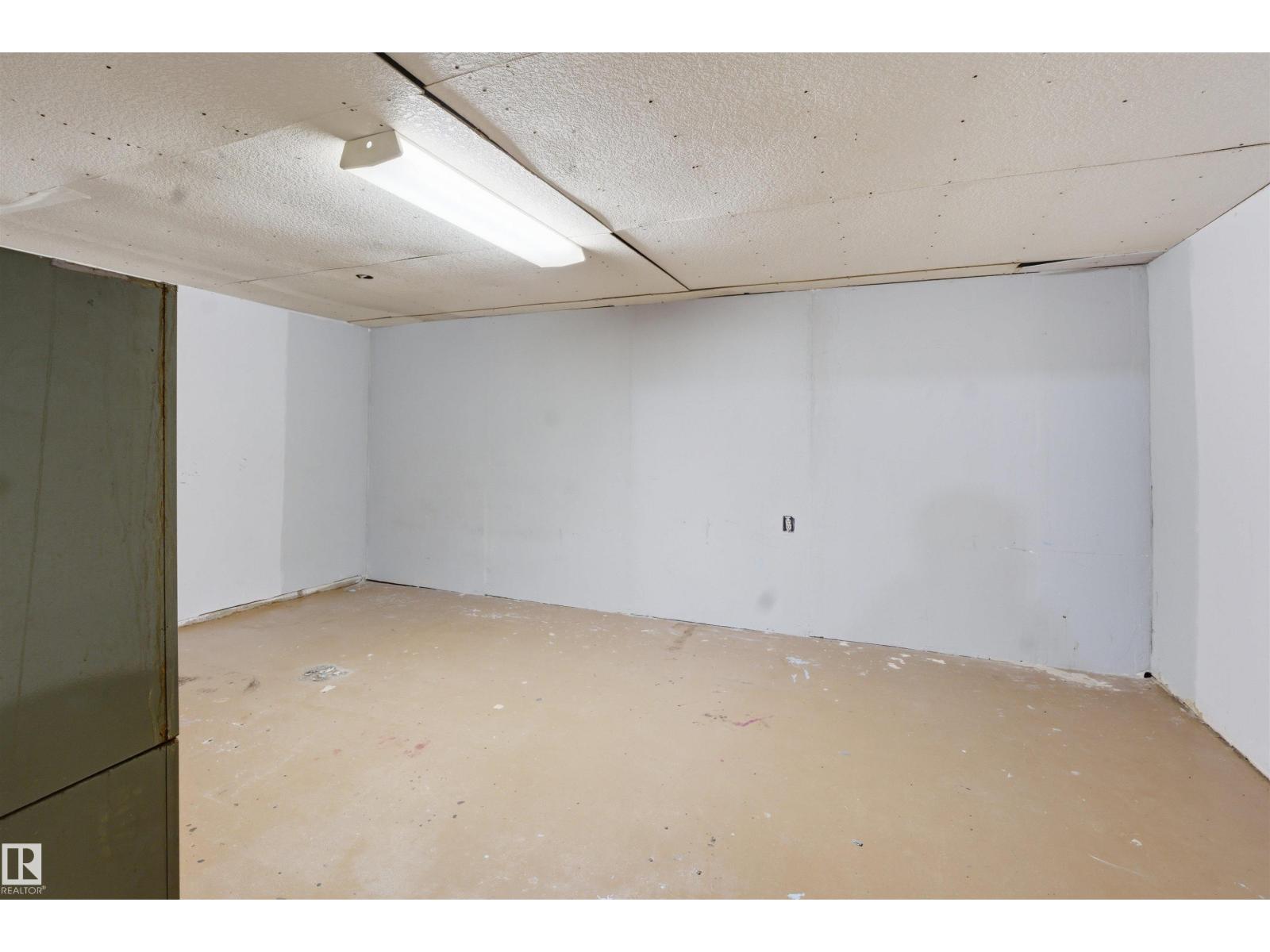 #b4 1 Garden Grove Gv Nw, Edmonton, Alberta  T6J 2L3 - Photo 30 - E4476143