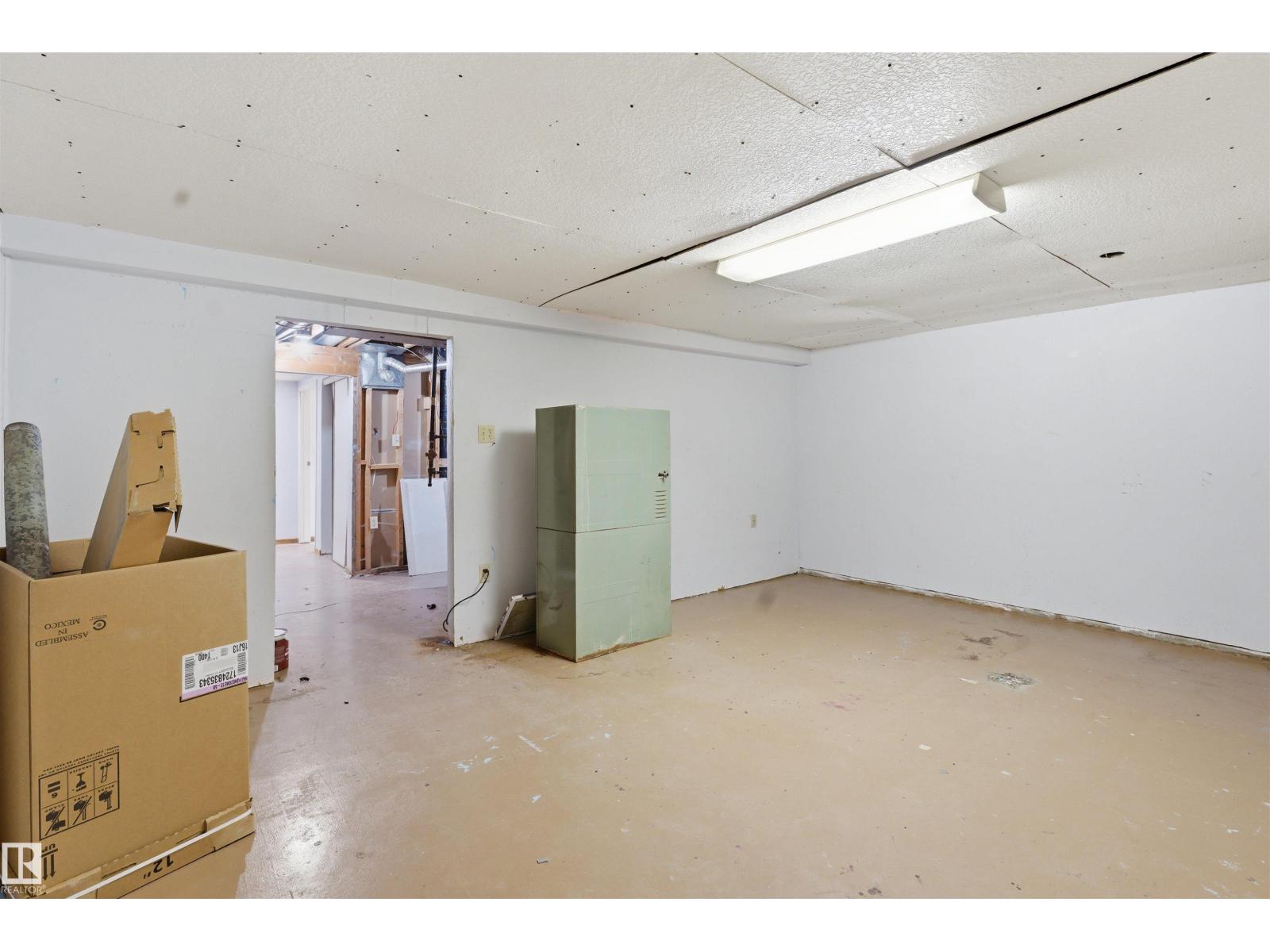 #b4 1 Garden Grove Gv Nw, Edmonton, Alberta  T6J 2L3 - Photo 31 - E4476143