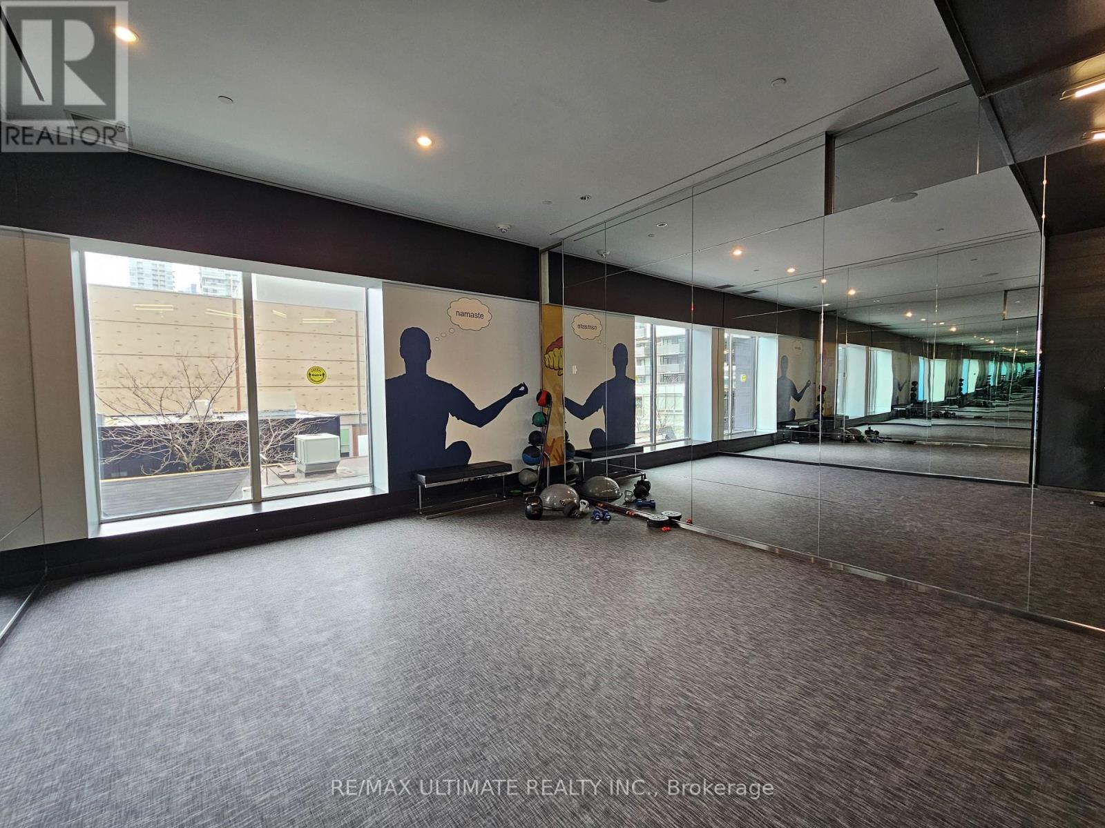 1705 - 125 Peter Street, Toronto (Waterfront Communities), Ontario  M5V 0M2 - Photo 16 - C12852138