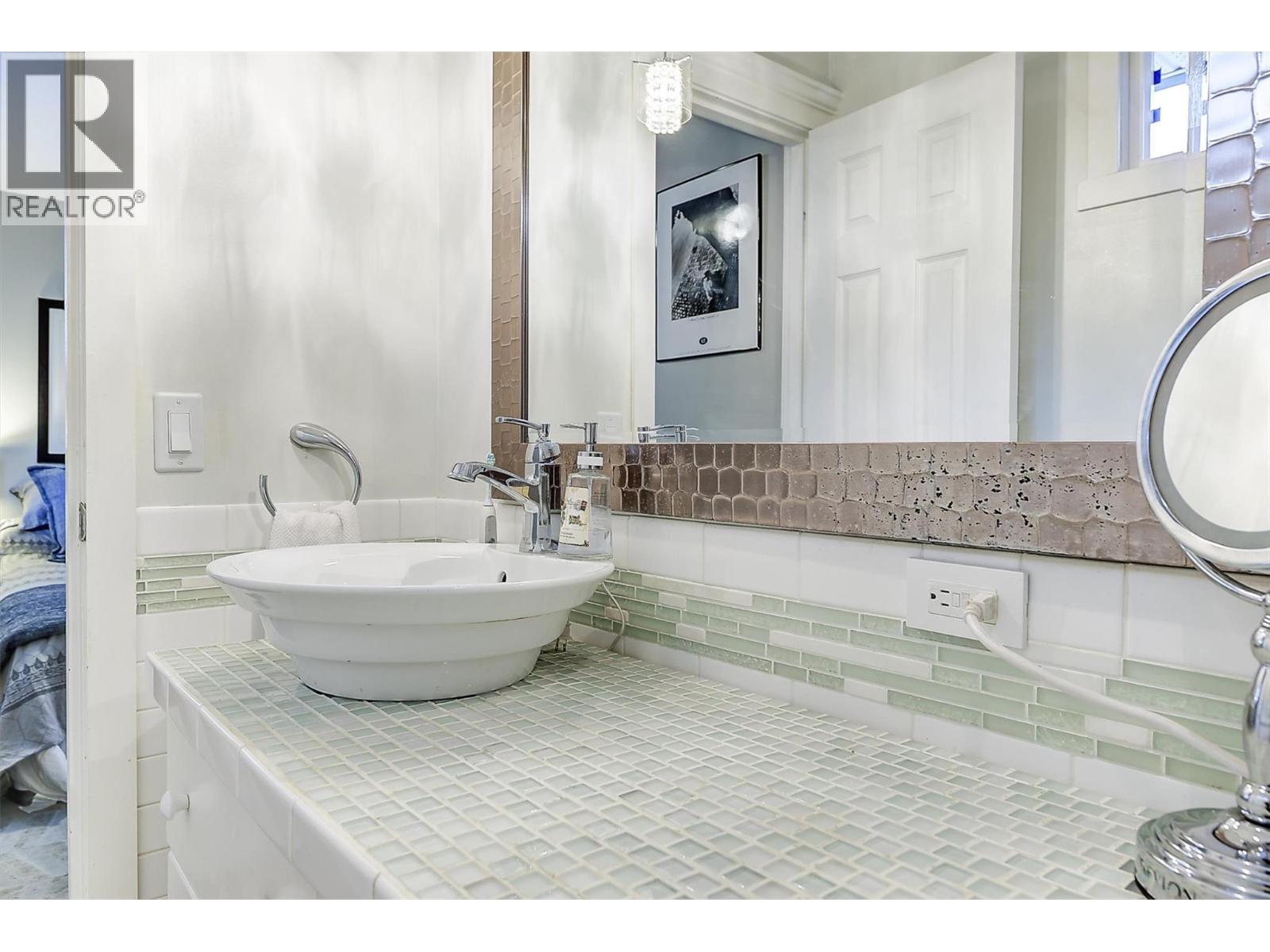 1832 Golbeck Court, Kelowna, British Columbia  V1P 1L7 - Photo 18 - 10377598