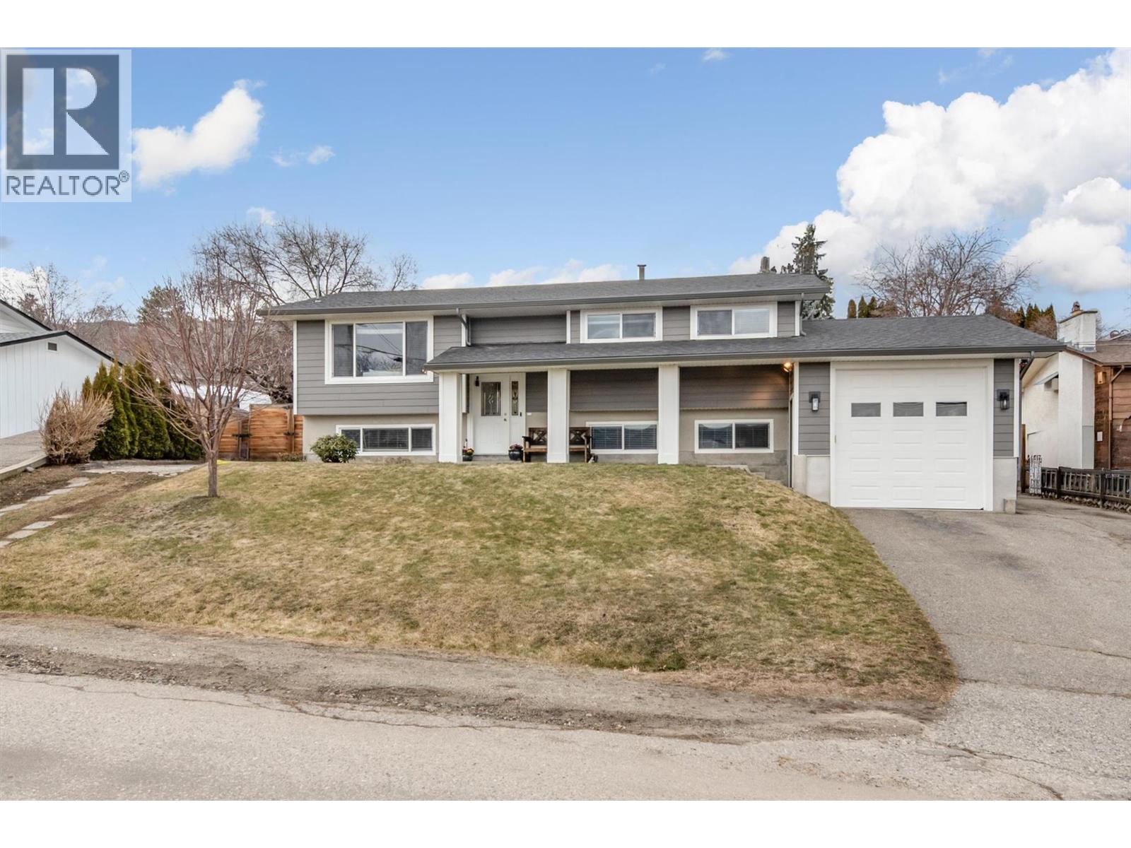 1832 Golbeck Court, Kelowna, British Columbia