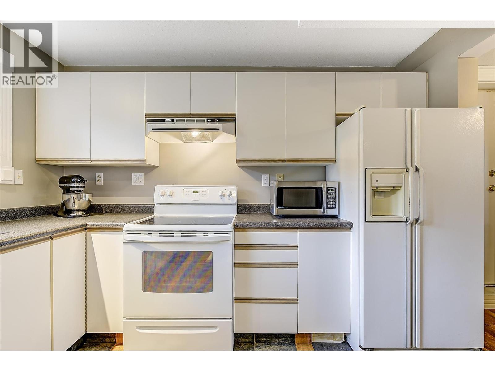 1832 Golbeck Court, Kelowna, British Columbia  V1P 1L7 - Photo 32 - 10377598