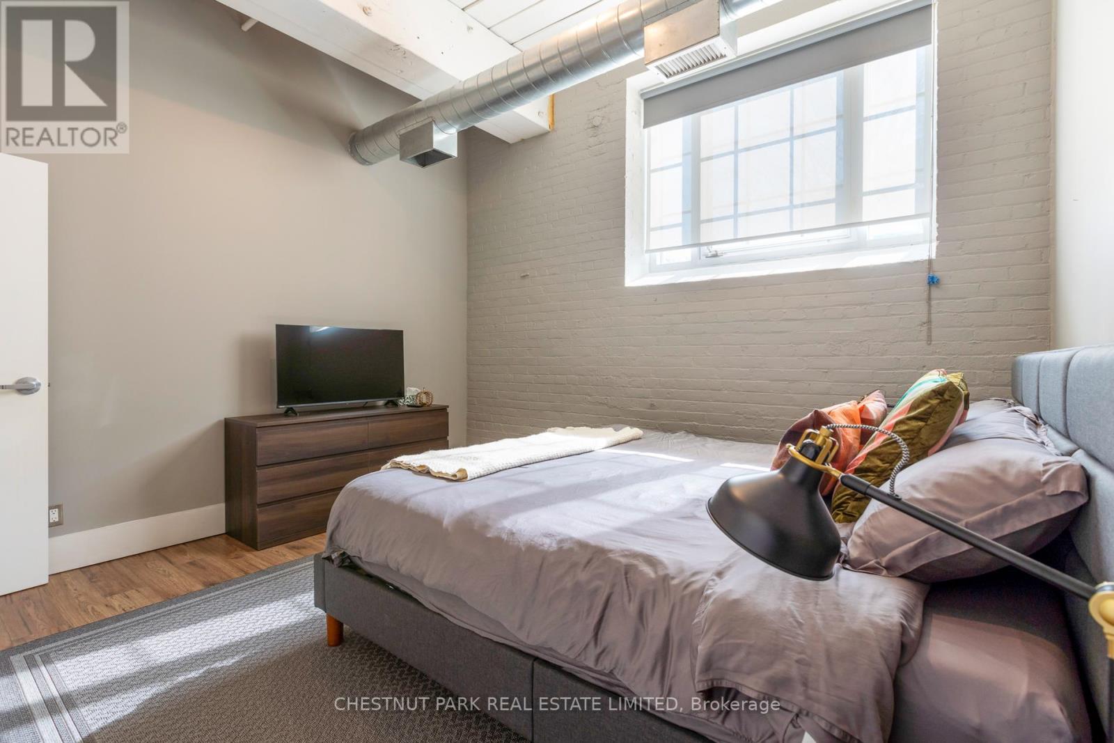 1 - 1135 Dundas Street E, Toronto, Ontario  M4M 1R9 - Photo 14 - E12852104