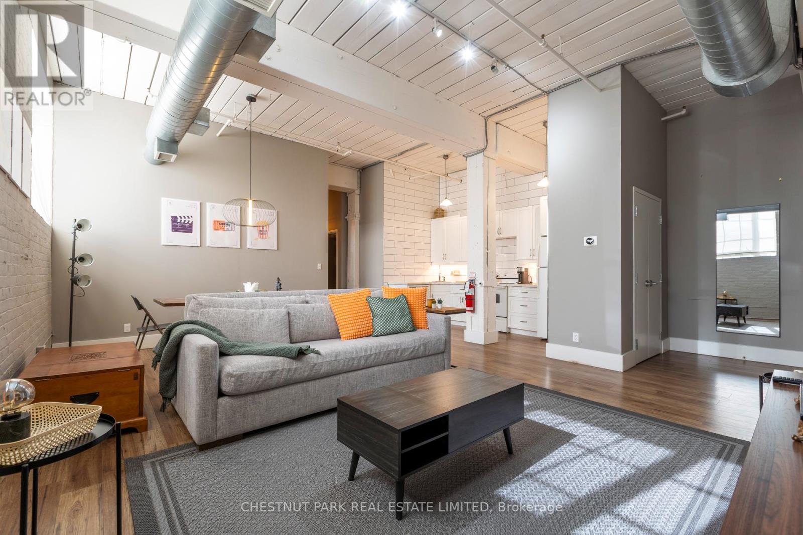 1 - 1135 Dundas Street E, Toronto, Ontario  M4M 1R9 - Photo 6 - E12852104