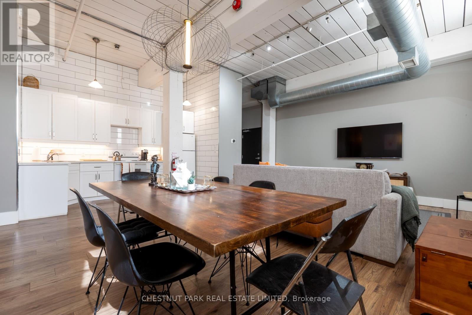 1 - 1135 Dundas Street E, Toronto, Ontario  M4M 1R9 - Photo 9 - E12852104