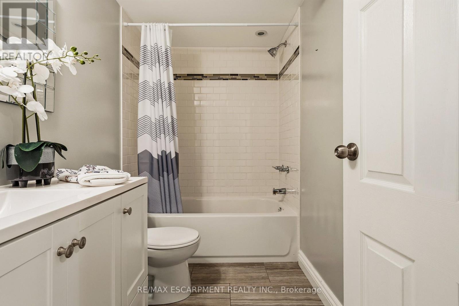 777 Hillcrest Road, Pickering (West Shore), Ontario  L1W 2P5 - Photo 11 - E12852116