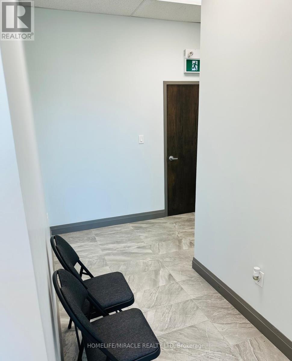 213 A - 2970 Drew Road, Mississauga (Malton), Ontario  L4T 0A7 - Photo 3 - W12852084