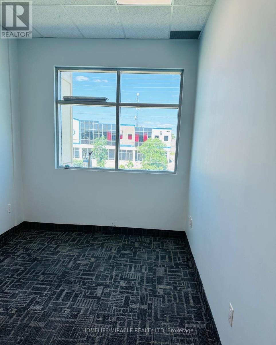 213 A - 2970 Drew Road, Mississauga (Malton), Ontario  L4T 0A7 - Photo 4 - W12852084