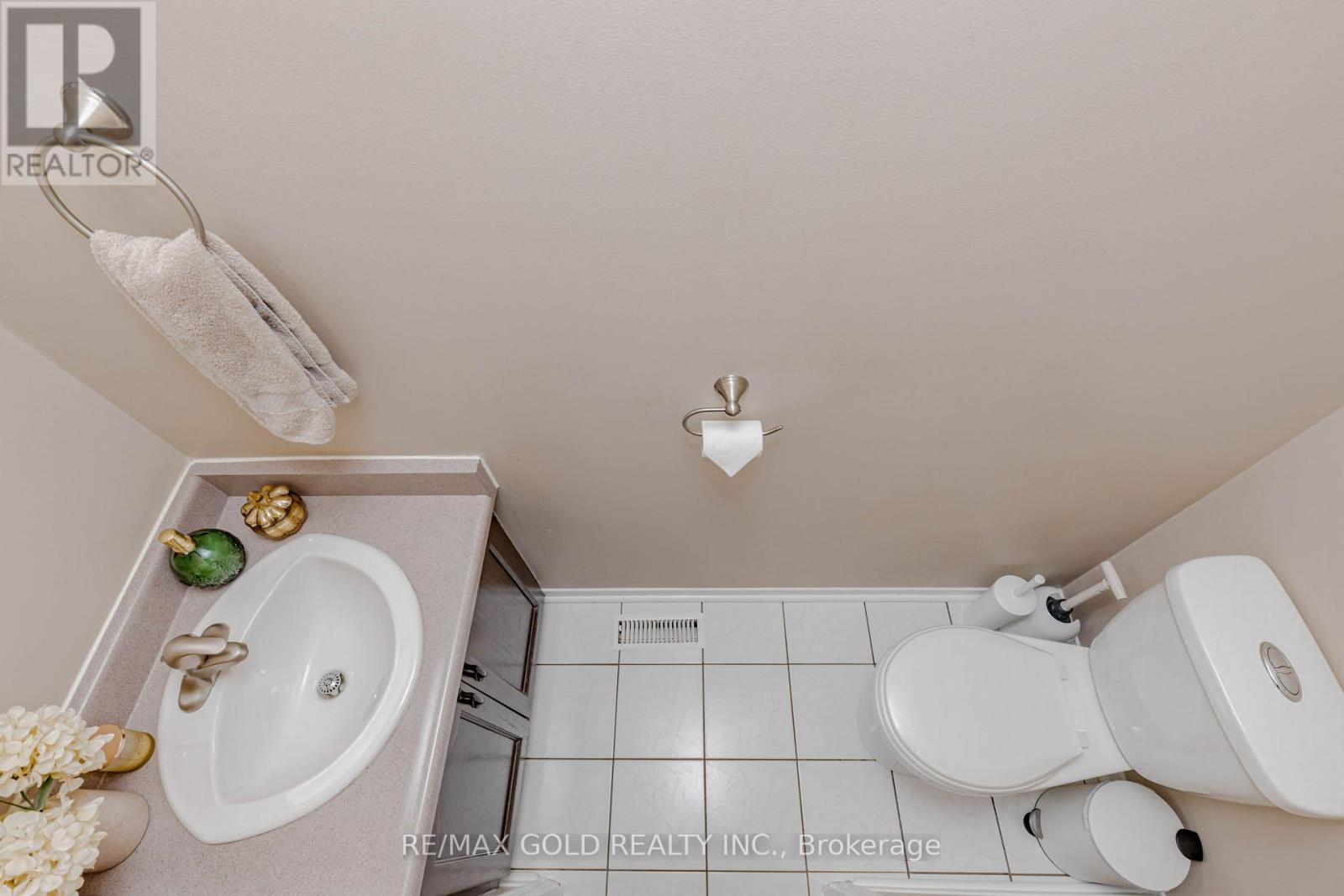 90 Newdale Place, Brampton (Westgate), Ontario  L6S 5Z2 - Photo 27 - W12852114