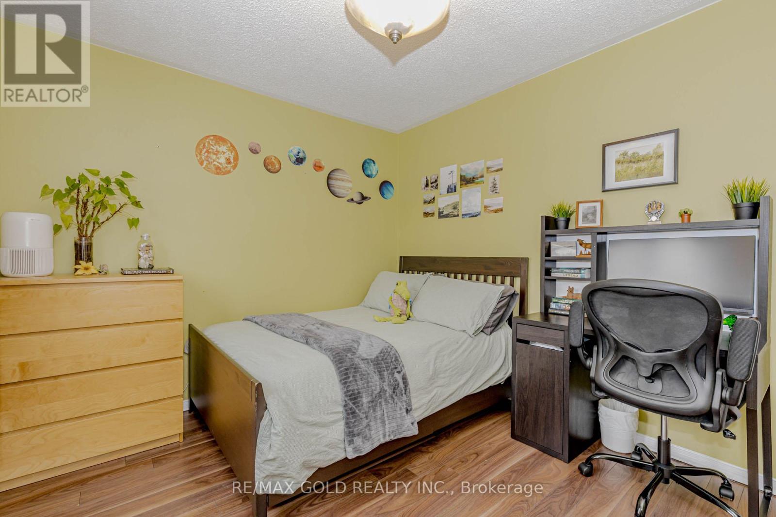 90 Newdale Place, Brampton (Westgate), Ontario  L6S 5Z2 - Photo 34 - W12852114