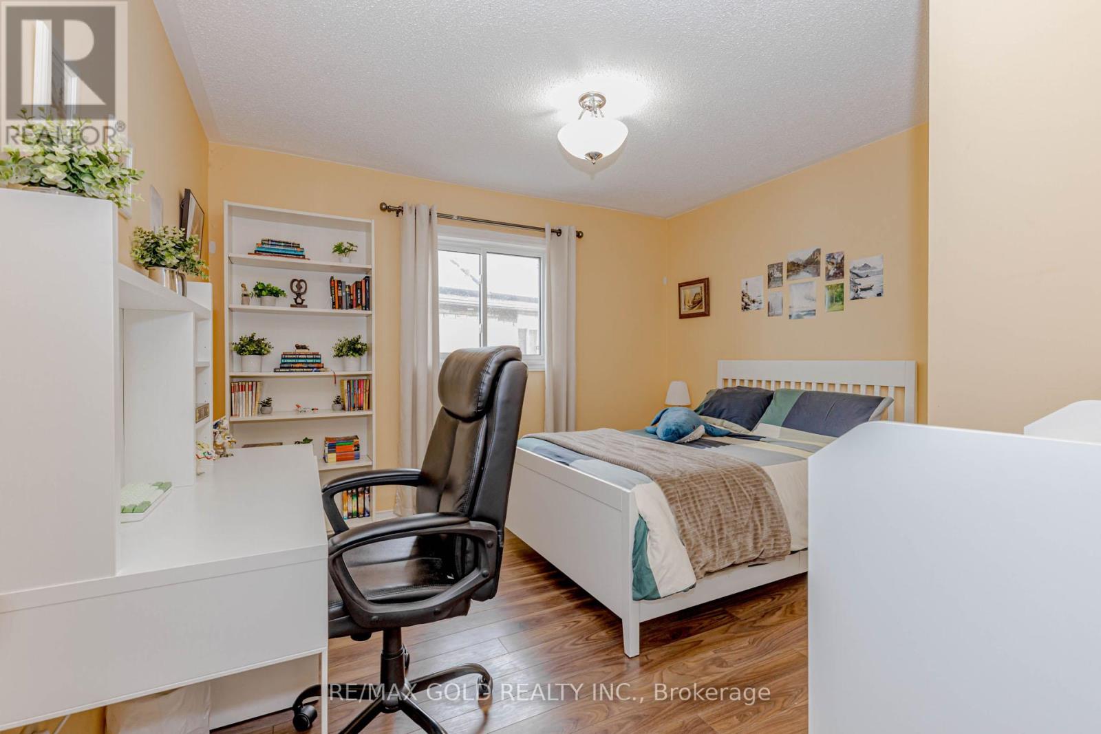 90 Newdale Place, Brampton (Westgate), Ontario  L6S 5Z2 - Photo 35 - W12852114