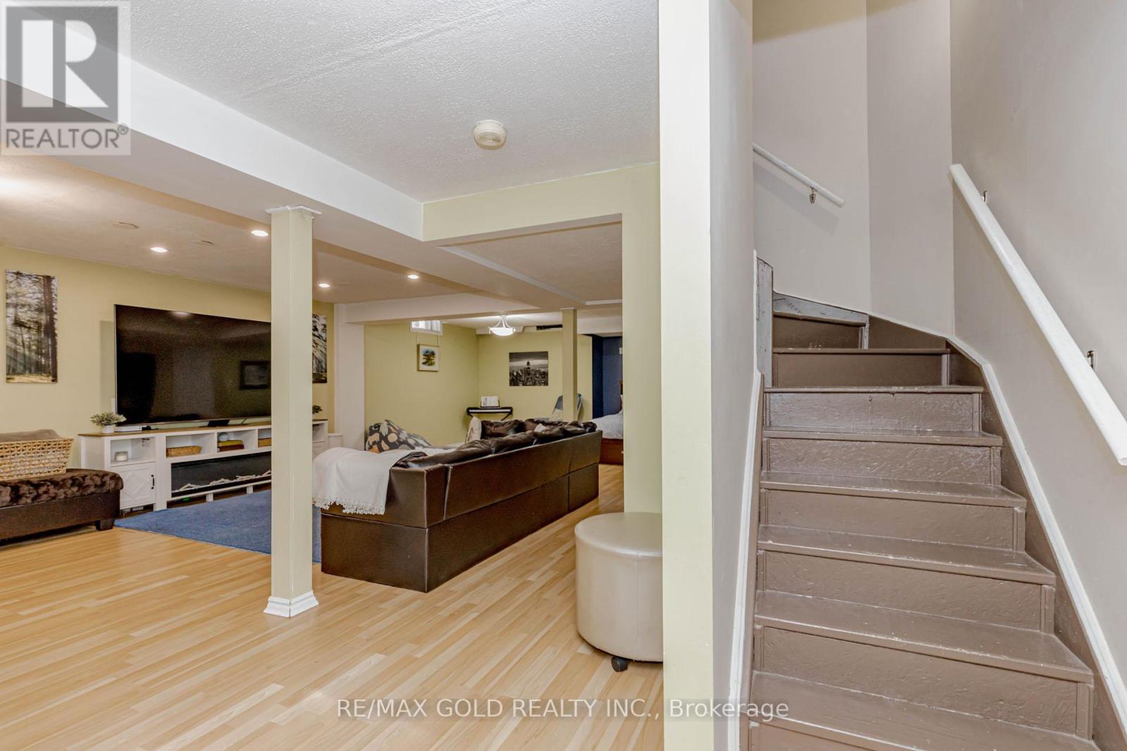 90 Newdale Place, Brampton (Westgate), Ontario  L6S 5Z2 - Photo 39 - W12852114