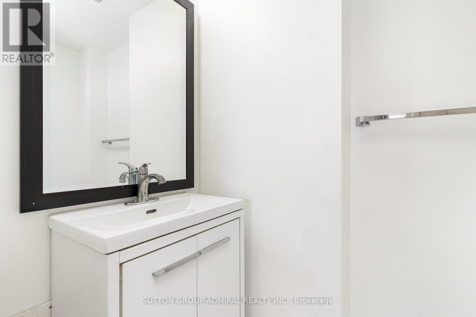 1611 - 3590 Kaneff Crescent, Mississauga (Mississauga Valleys), Ontario  L5A 3X3 - Photo 12 - W12852140