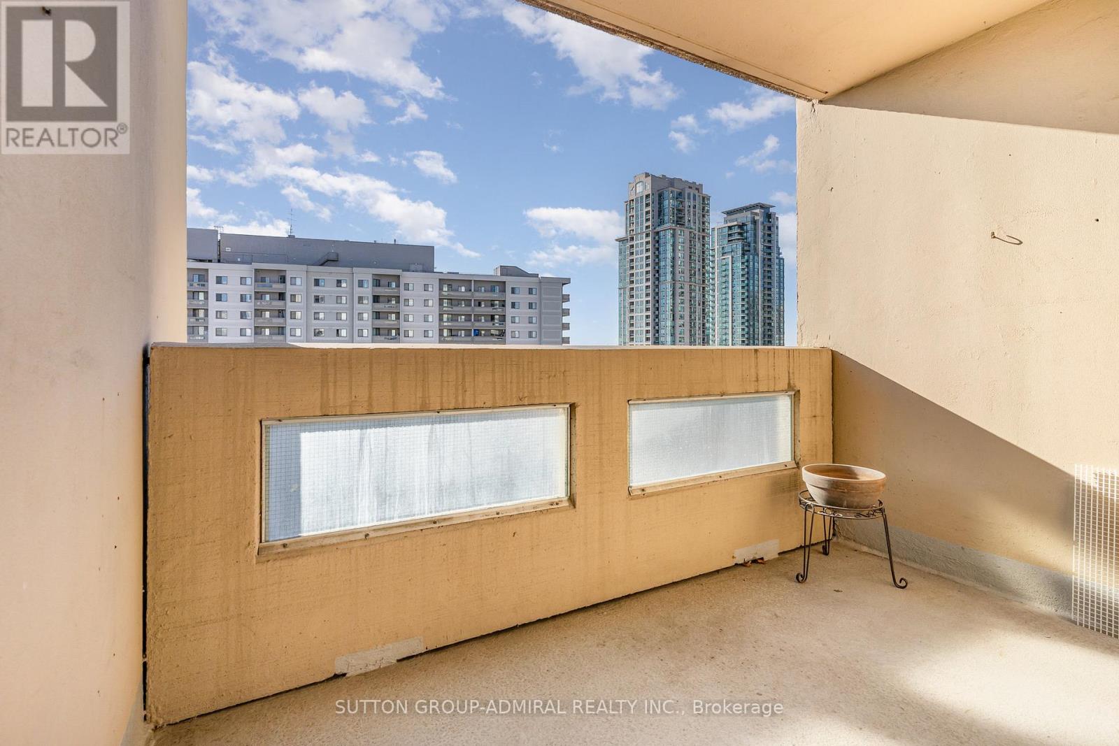 1611 - 3590 Kaneff Crescent, Mississauga (Mississauga Valleys), Ontario  L5A 3X3 - Photo 17 - W12852140