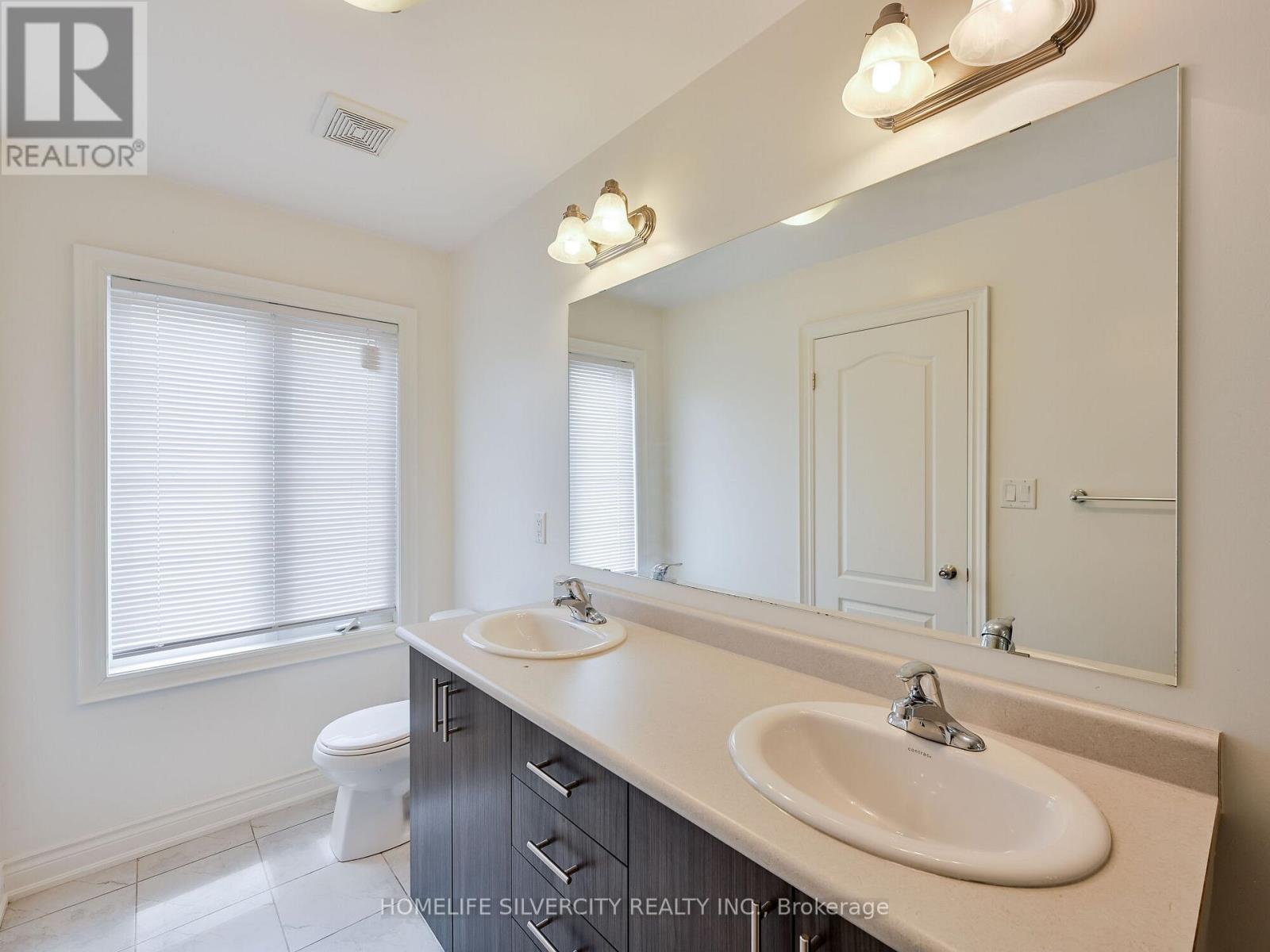 23 Temple Manor Road, Brampton (Bram West), Ontario  L6Y 6C4 - Photo 18 - W12852144