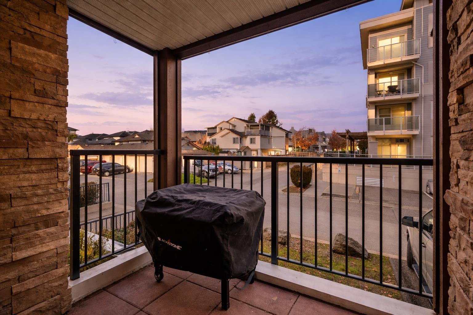 105 19939 55a Avenue, Langley, British Columbia  V3A 3X4 - Photo 3 - R3096653