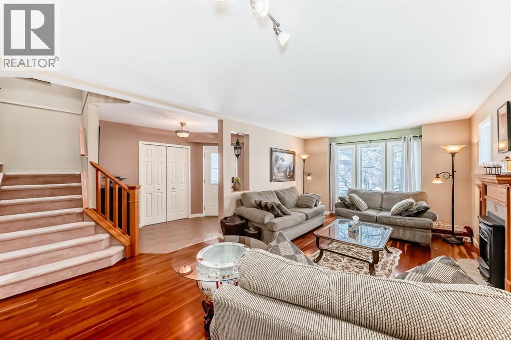 88 Hidden Hills Way Nw, Calgary, Alberta  T3A 5Y3 - Photo 8 - A2290298