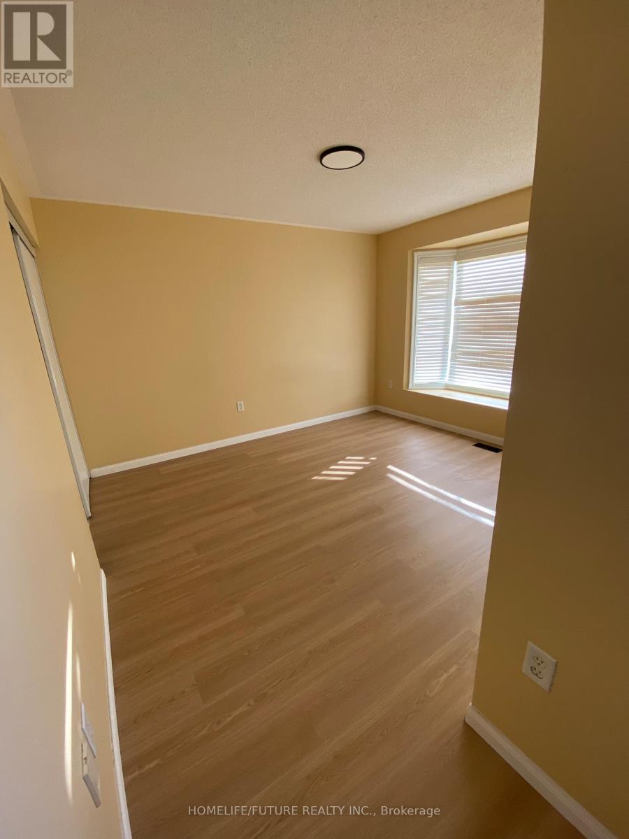 Main & 2nd - 4 Muskox Drive, Toronto (Rouge), Ontario  M1B 6E9 - Photo 6 - E12790380