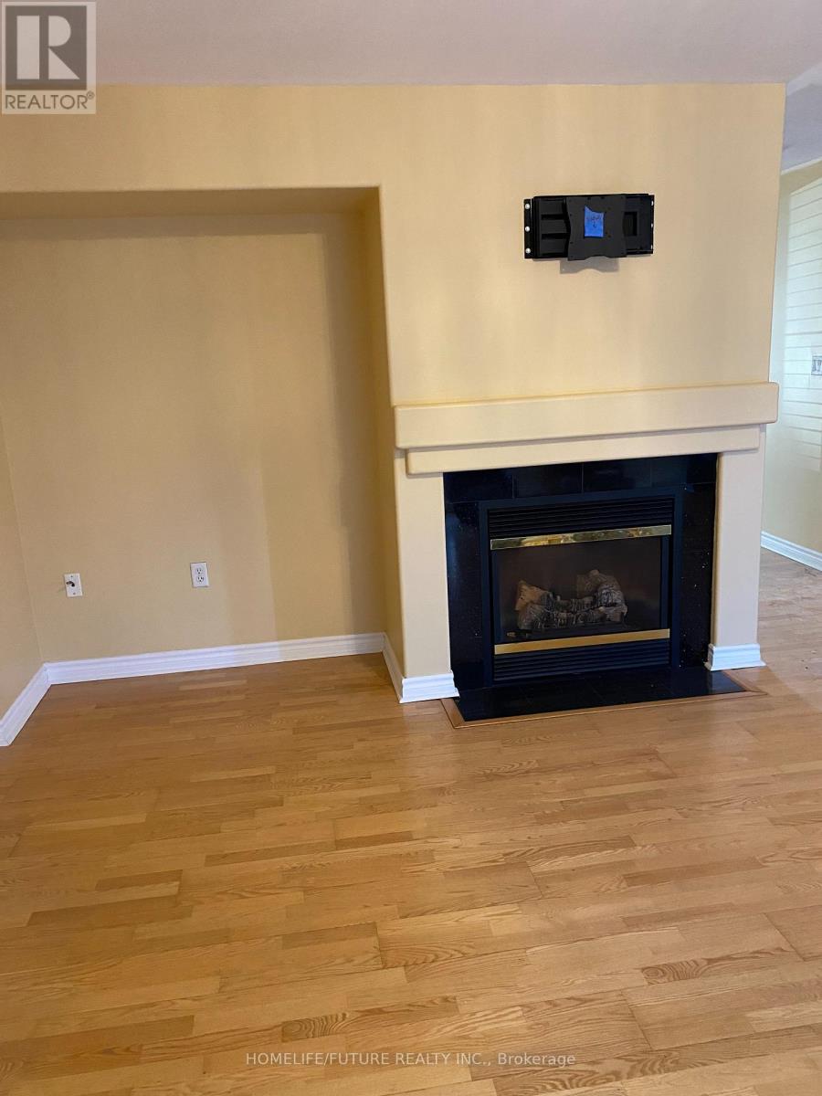 Main & 2nd - 4 Muskox Drive, Toronto (Rouge), Ontario  M1B 6E9 - Photo 2 - E12790380