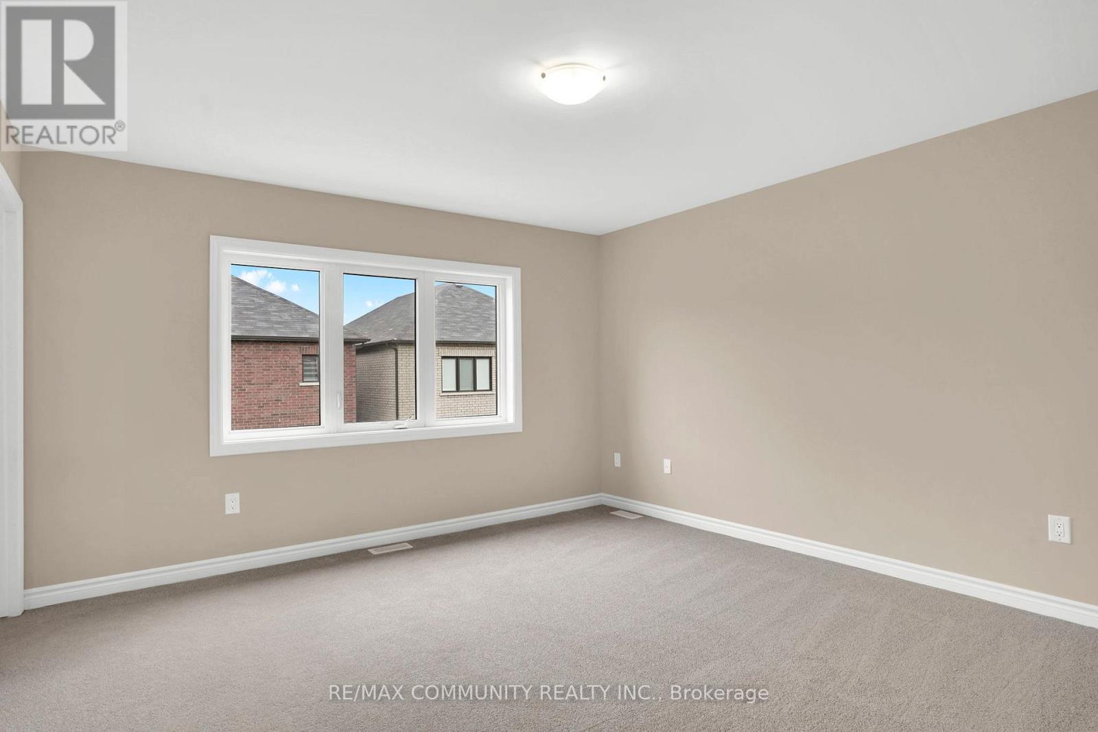 42 Sun Haven Lane, Thorold, Ontario  L2V 0K7 - Photo 12 - X12851970