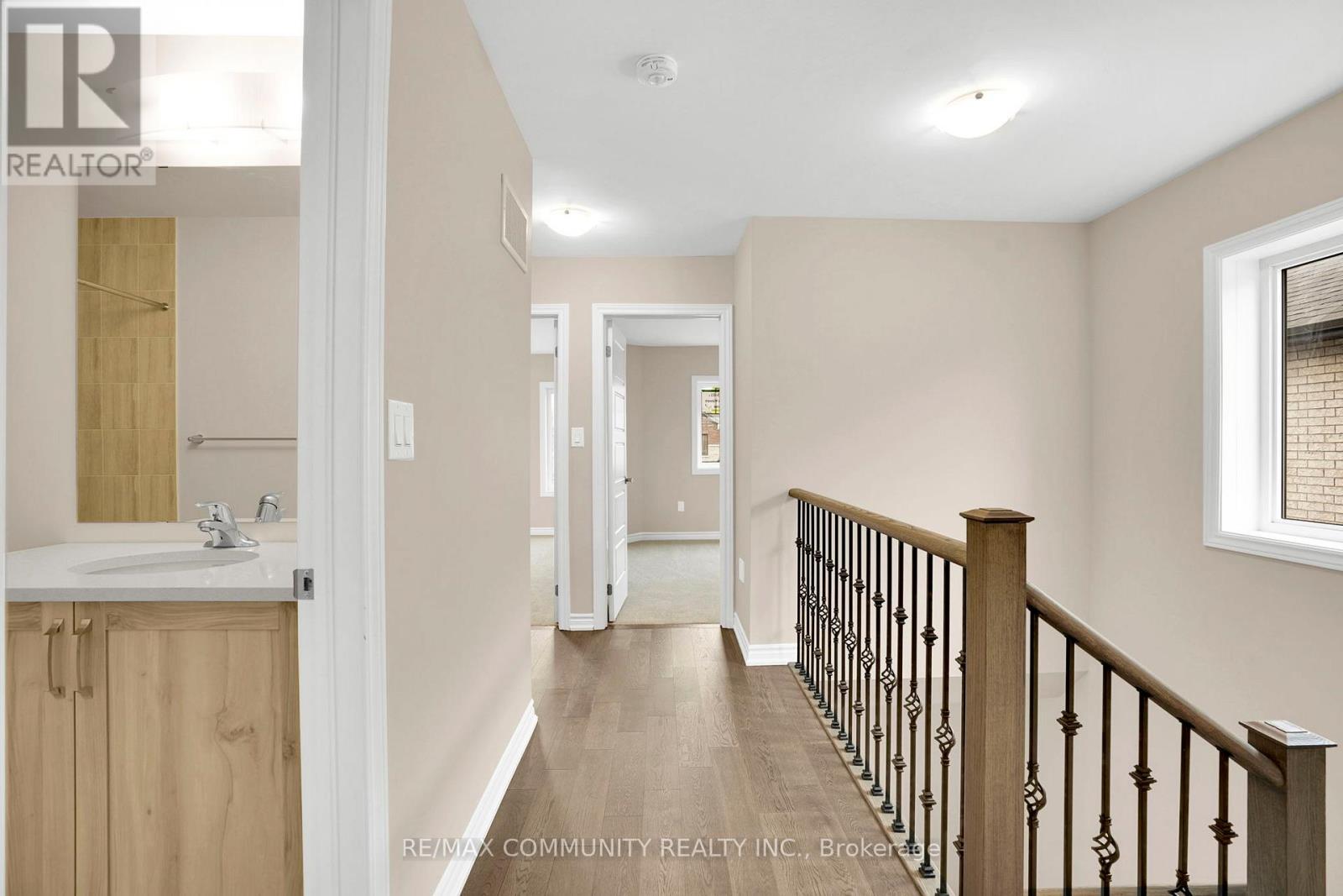 42 Sun Haven Lane, Thorold, Ontario  L2V 0K7 - Photo 9 - X12851970