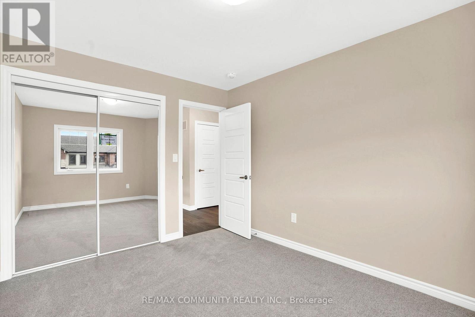 42 Sun Haven Lane, Thorold, Ontario  L2V 0K7 - Photo 22 - X12851970