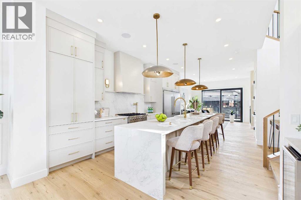 418 36 Street Sw, Calgary, Alberta  T3C 1P7 - Photo 9 - A2291204