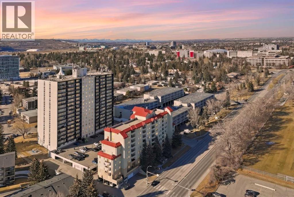 604, 2011 University Drive NW, Calgary, Alberta